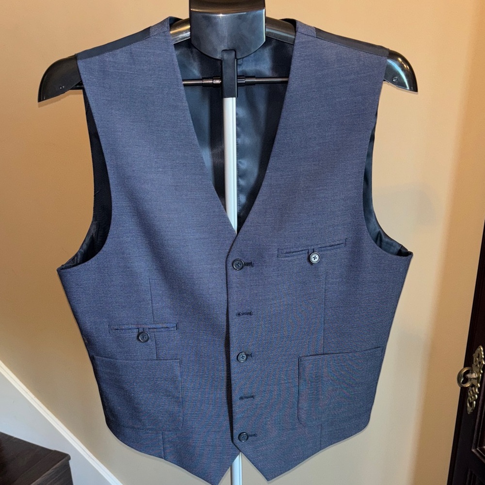 Murano Charcoal Gray Men's Vest & Pants Suit